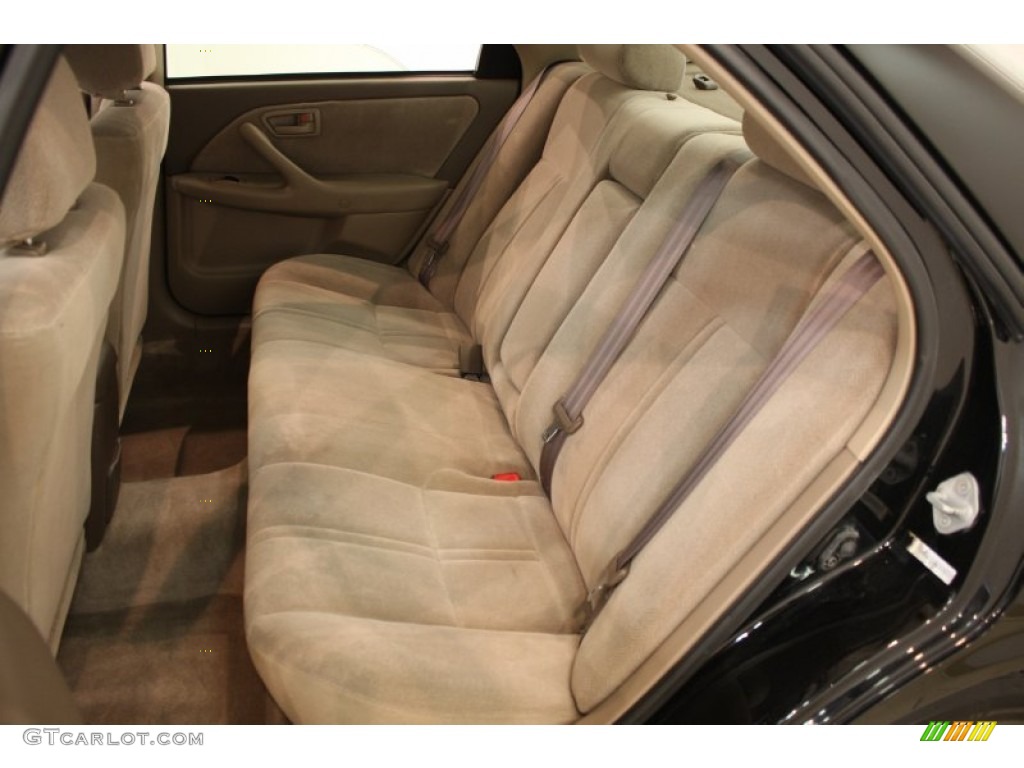 2000 Camry CE - Black / Oak photo #17