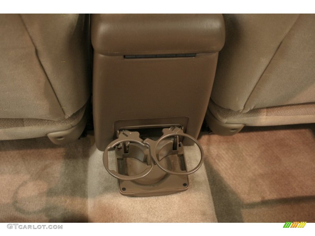 2000 Camry CE - Black / Oak photo #19