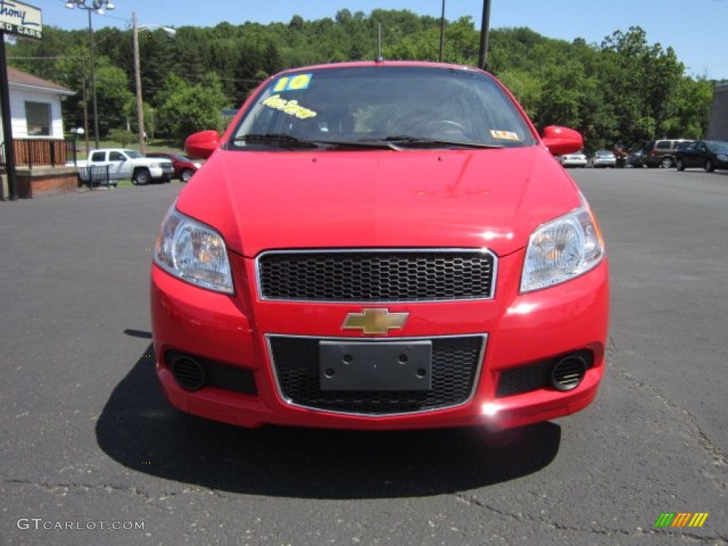 2010 Aveo Aveo5 LT - Victory Red / Charcoal photo #2