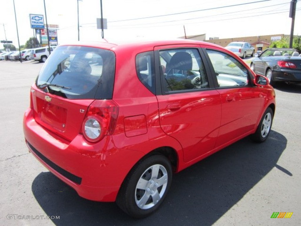 2010 Aveo Aveo5 LT - Victory Red / Charcoal photo #7
