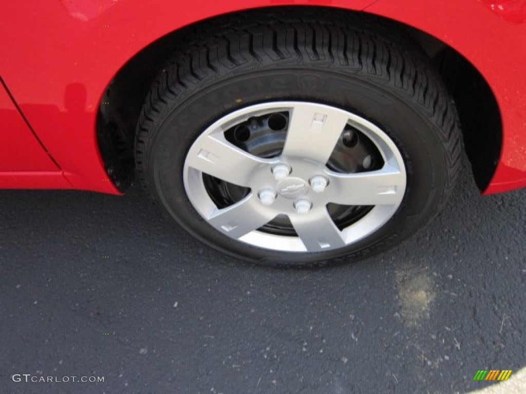 2010 Aveo Aveo5 LT - Victory Red / Charcoal photo #9