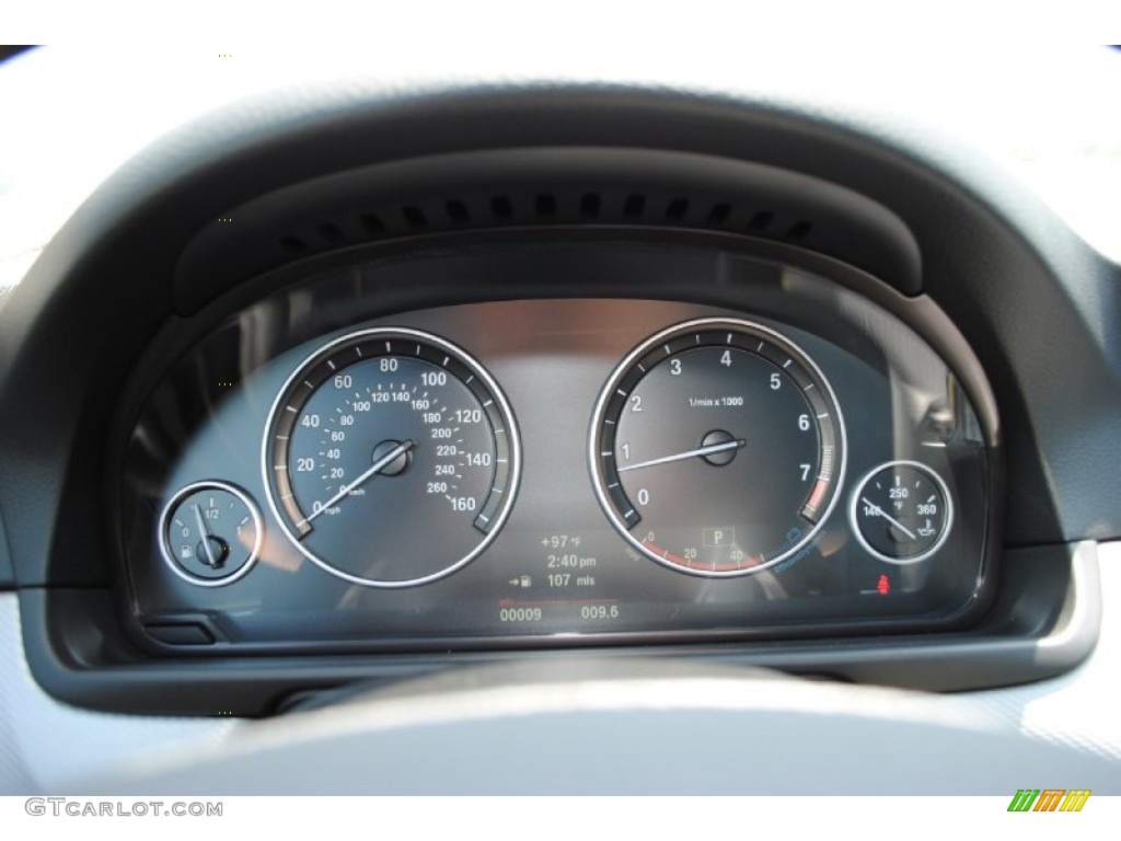 2011 BMW 5 Series 550i Sedan Gauges Photo #52193929