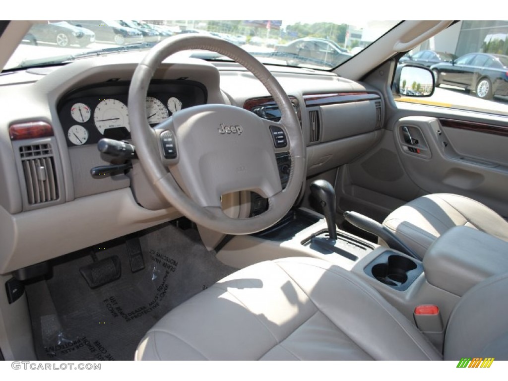 Taupe Interior 2004 Jeep Grand Cherokee Limited Photo #52194856