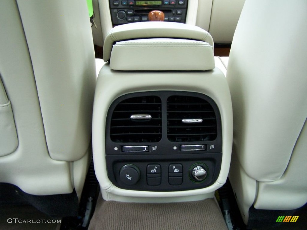 2008 Jaguar XJ Vanden Plas Controls Photo #52195870