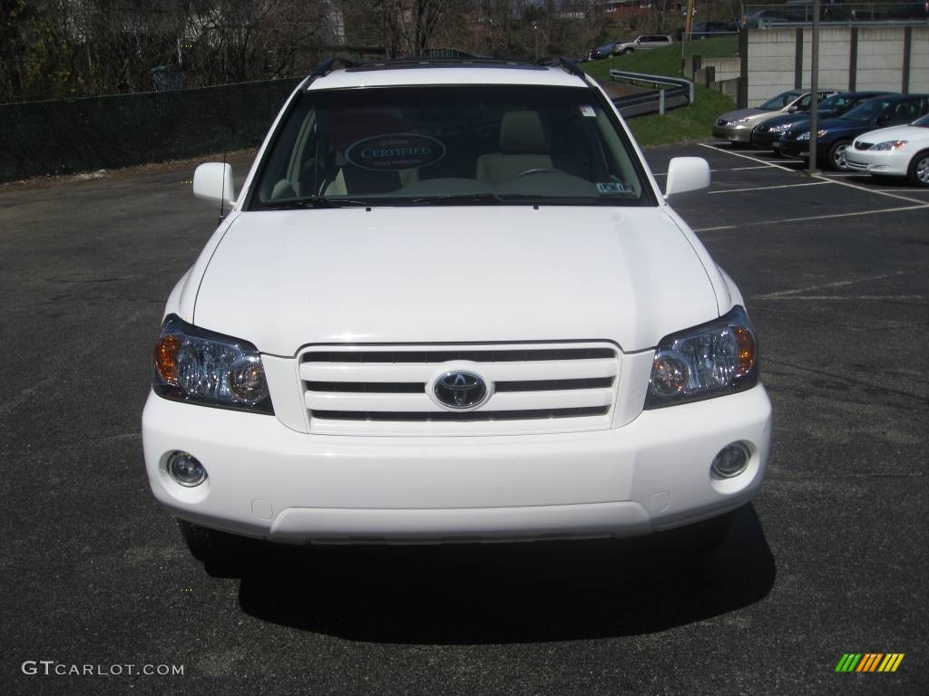 2004 Highlander V6 4WD - Super White / Ivory photo #7