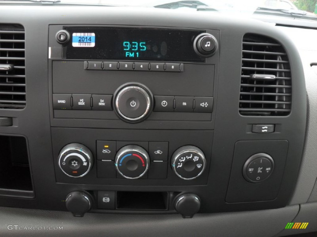 2011 Chevrolet Silverado 3500HD Crew Cab 4x4 Controls Photo #52197340