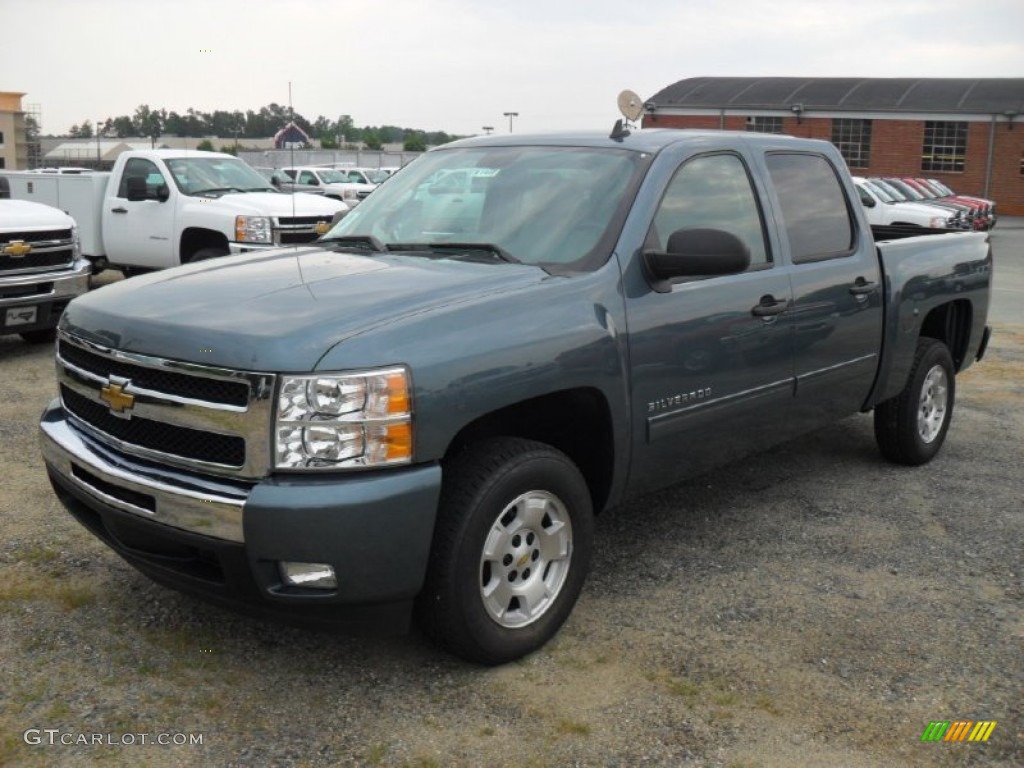 Blue Granite Metallic Chevrolet Silverado 1500