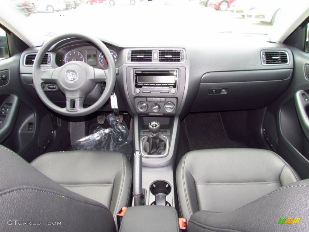 2012 Volkswagen Jetta SE Sedan Titan Black Dashboard Photo #52198150