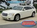 2005 Cool Vanilla White Dodge Magnum R/T  photo #1