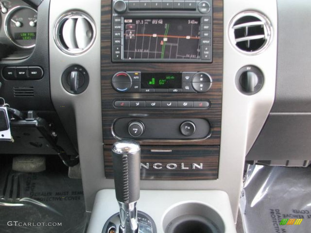 2007 Lincoln Mark LT SuperCrew 4x4 Controls Photo #52203724