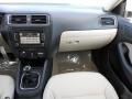 Candy White - Jetta SE Sedan Photo No. 15