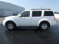 2008 Avalanche White Nissan Pathfinder SE  photo #4