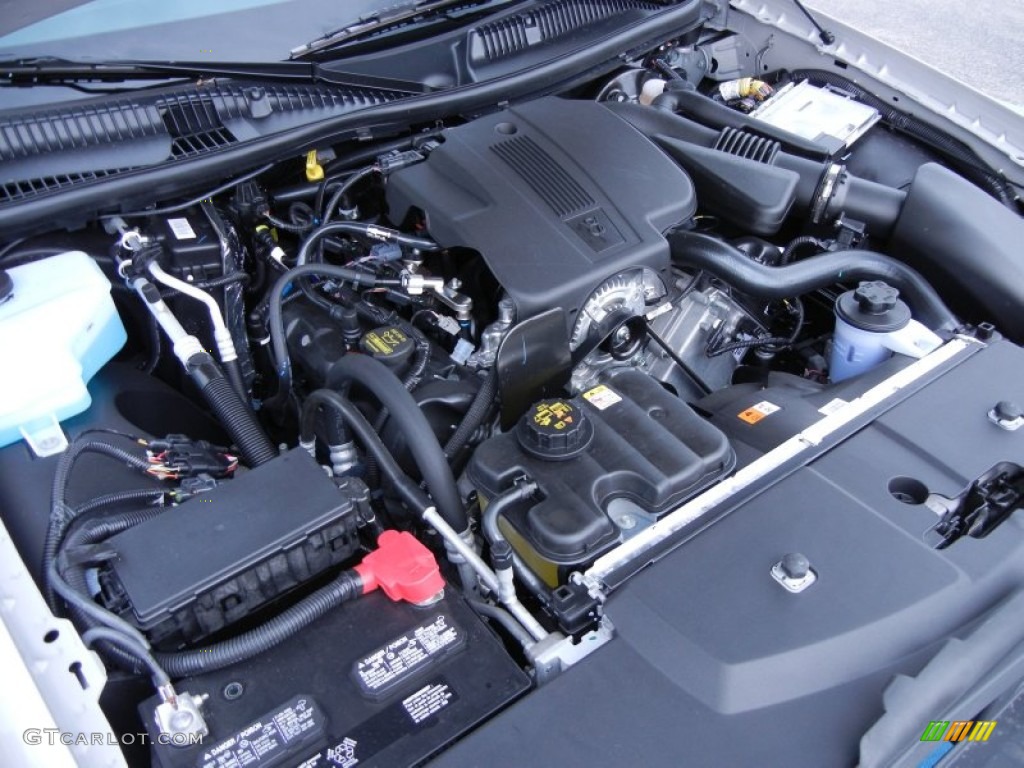 2011 Lincoln Town Car Signature Limited 4.6 Liter Flex-Fuel SOHC 16-Valve V8 Engine Photo #52209085