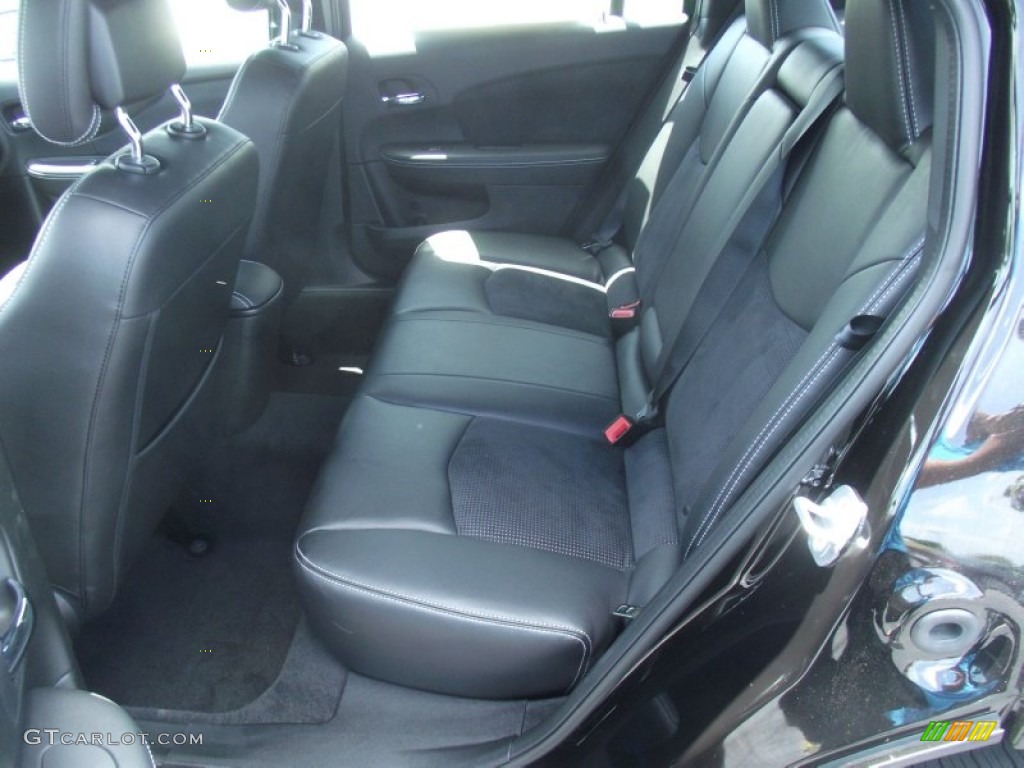 Black Interior 2011 Chrysler 200 S Photo #52210312