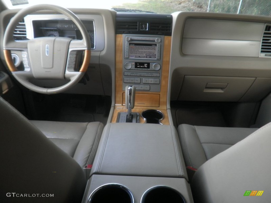 2008 Lincoln Navigator Elite 4x4 Stone Dashboard Photo #52210570