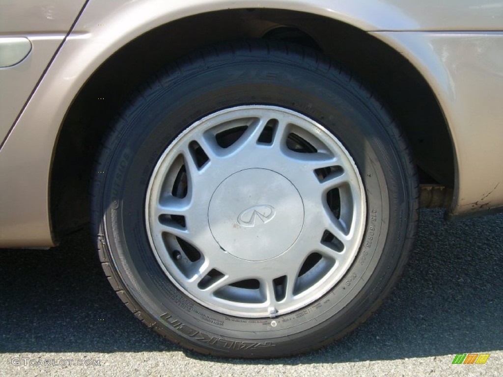 1993 J 30 - Beige Metallic / Beige photo #16