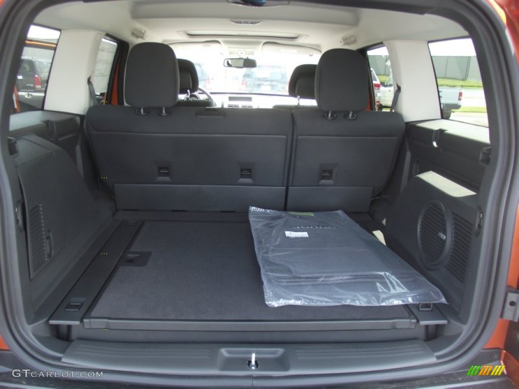 2011 Dodge Nitro Detonator Trunk Photos