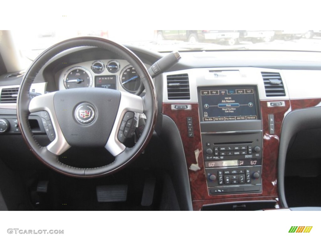 2011 Cadillac Escalade EXT Luxury AWD Ebony/Ebony Dashboard Photo #52211749