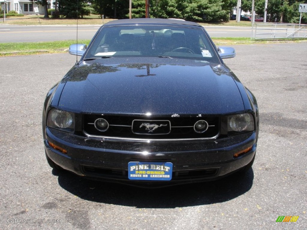 2006 Mustang V6 Premium Convertible - Black / Dark Charcoal photo #2