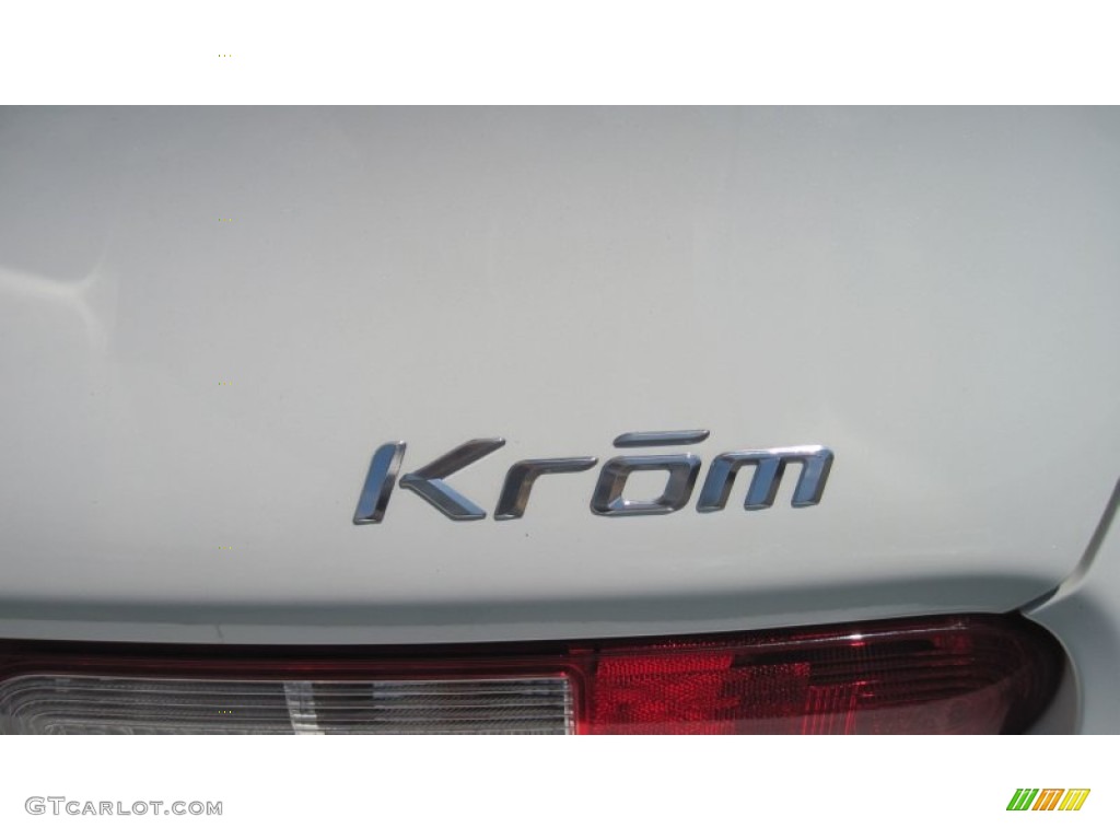 2010 Nissan Cube Krom Edition Marks and Logos Photo #52213510