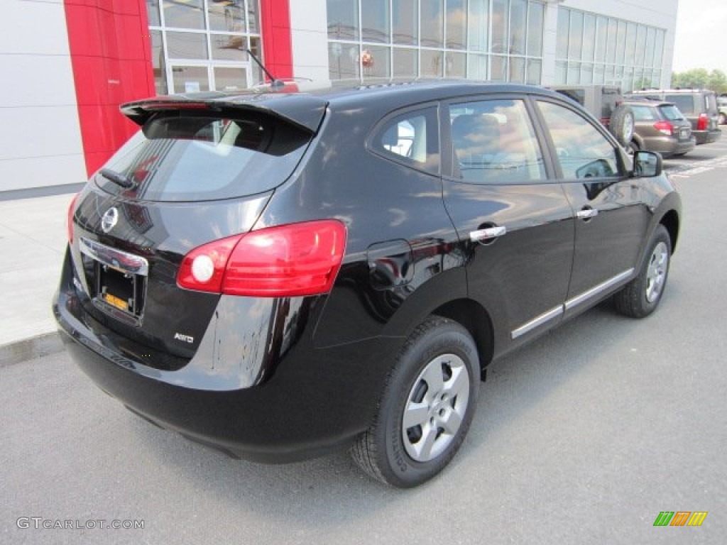 2011 Rogue S AWD - Wicked Black / Black photo #11