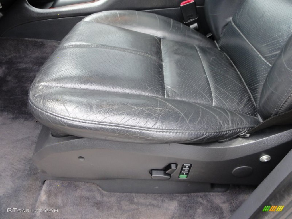 Charcoal Interior 2001 Mercedes-Benz ML 320 4Matic Photo #52216759