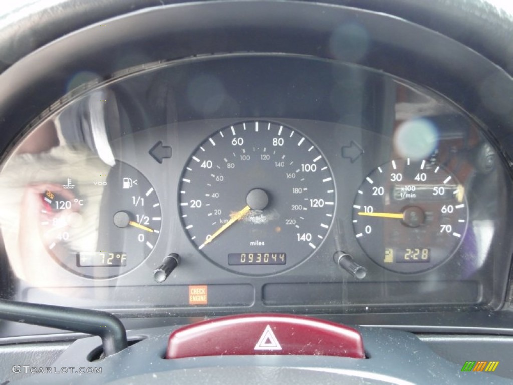 2001 Mercedes-Benz ML 320 4Matic Gauges Photo #52217275