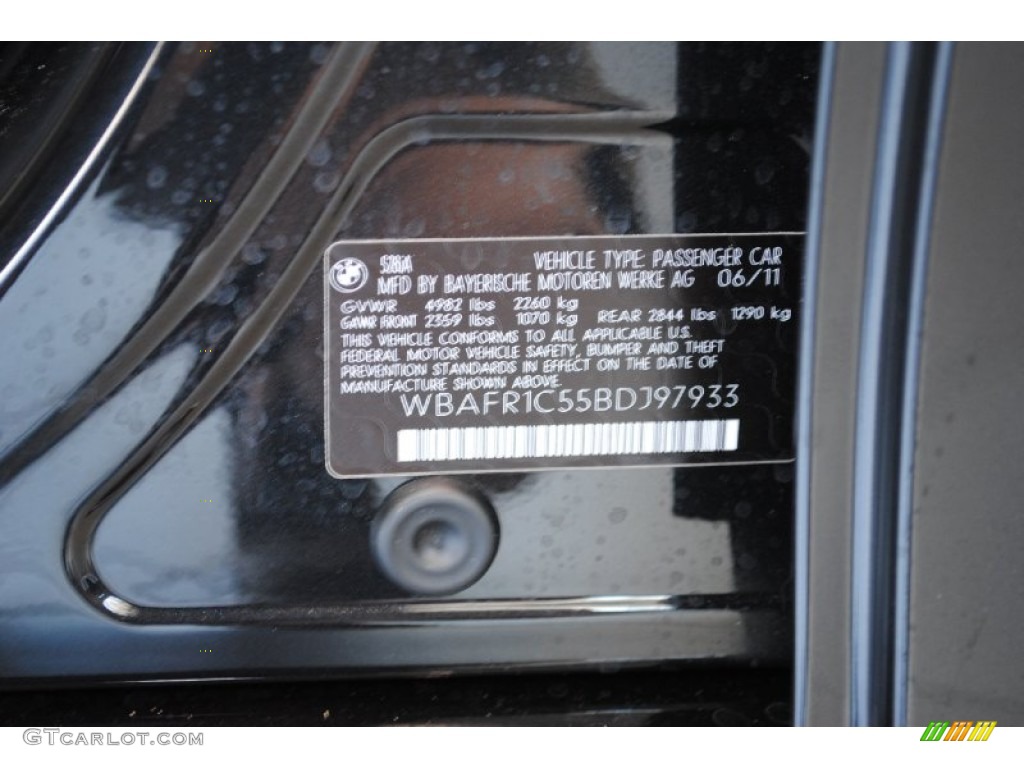 2011 5 Series 528i Sedan - Black Sapphire Metallic / Oyster/Black photo #11