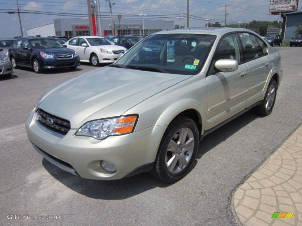 2007 Subaru Outback 3.0R L.L.Bean Edition Sedan Exterior Photos