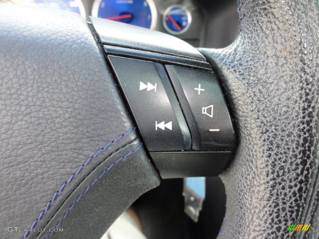 2005 Volvo S60 R AWD Controls Photo #52218130