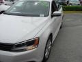 Candy White - Jetta SE Sedan Photo No. 8