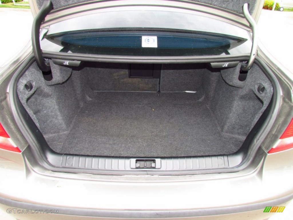 2004 Saab 9-3 Linear Sedan Trunk Photo #52222957