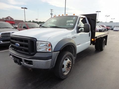 2006 Ford F450 Super Duty XL Regular Cab 4x4 Stake Truck Data, Info and Specs