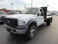 Oxford White 2006 Ford F450 Super Duty XL Regular Cab 4x4 Stake Truck Exterior