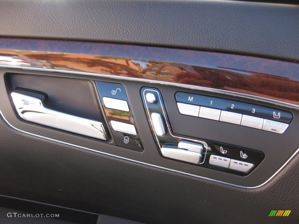 2010 Mercedes-Benz S 400 Hybrid Sedan Controls Photo #52224352