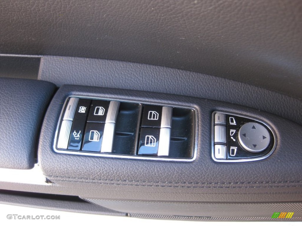 2010 Mercedes-Benz S 400 Hybrid Sedan Controls Photo #52224373