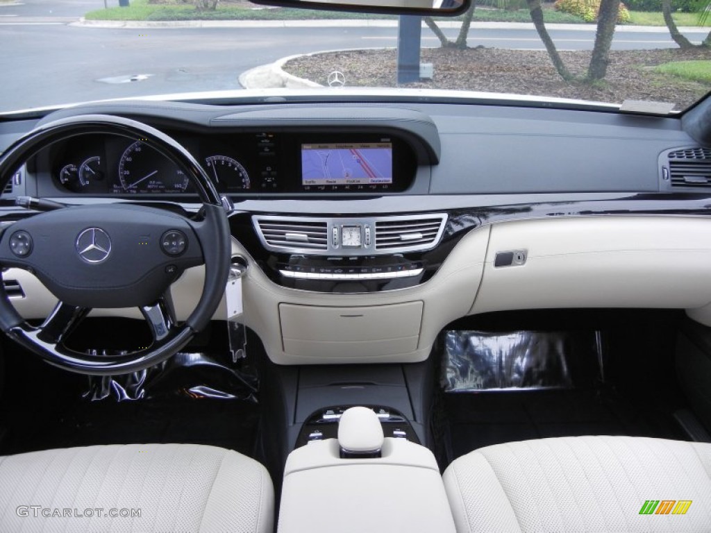 2008 Mercedes-Benz S 550 Sedan designo Porcelain Dashboard Photo #52224934