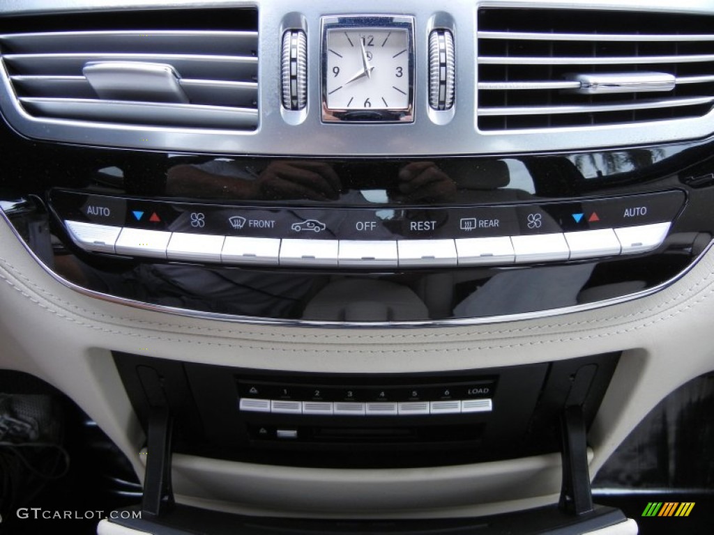 2008 Mercedes-Benz S 550 Sedan Controls Photo #52225000