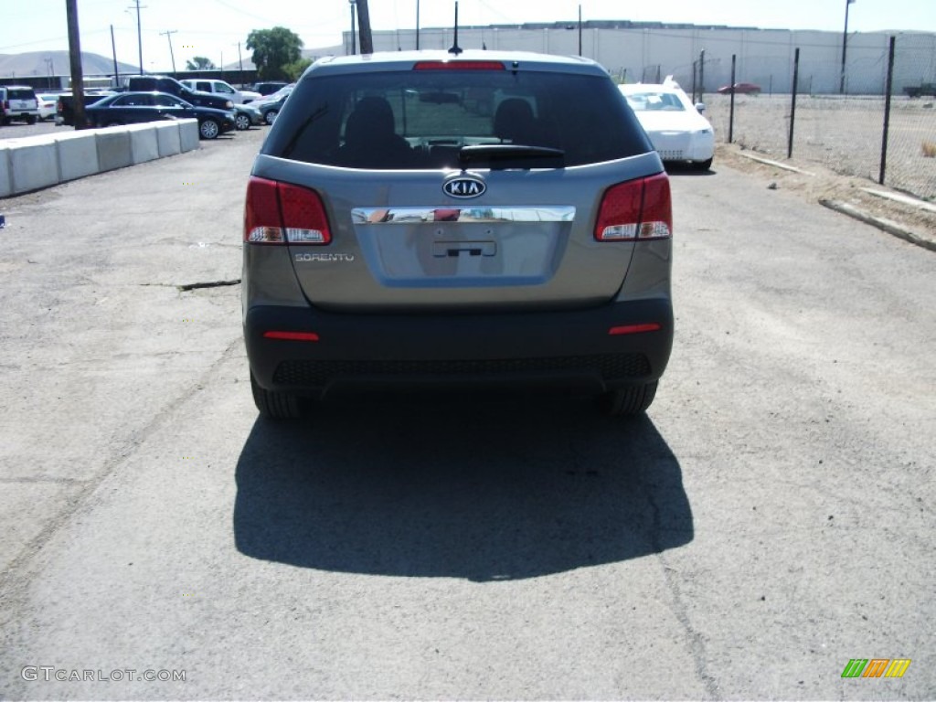 2011 Sorento LX AWD - Titanium Silver / Black photo #4