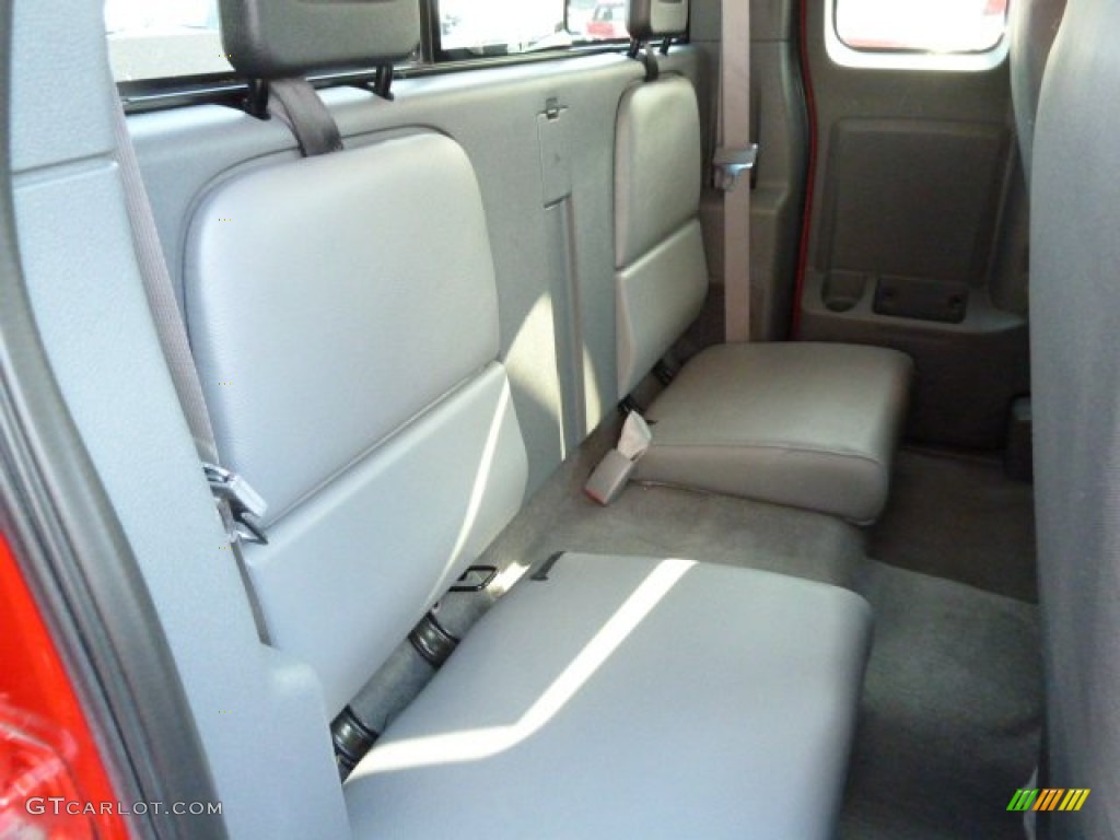 2006 Dakota SLT Club Cab 4x4 - Flame Red / Medium Slate Gray photo #14