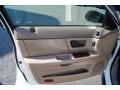 Vibrant White - Taurus SEL Sedan Photo No. 18