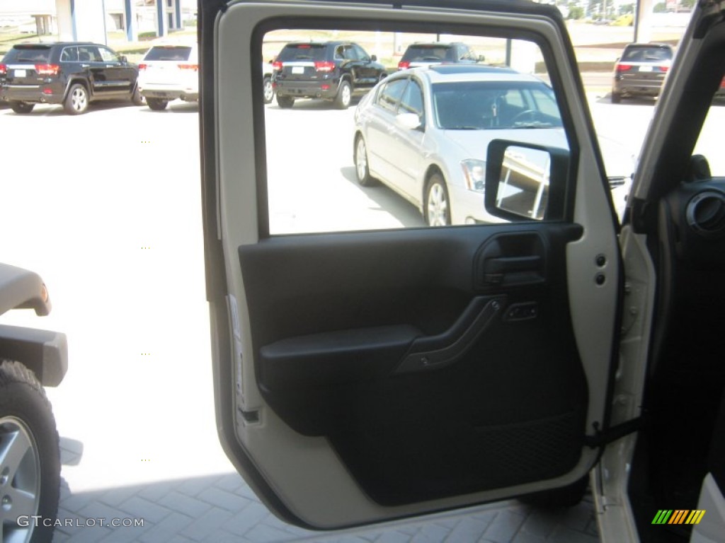 2011 Wrangler Sport S 4x4 - Sahara Tan / Black photo #15