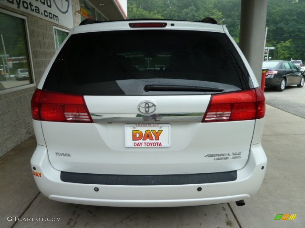 2005 Sienna XLE Limited AWD - Natural White / Taupe photo #3