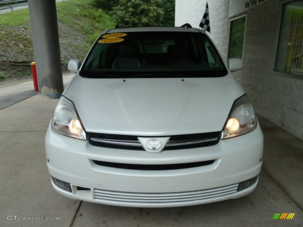 2005 Sienna XLE Limited AWD - Natural White / Taupe photo #6