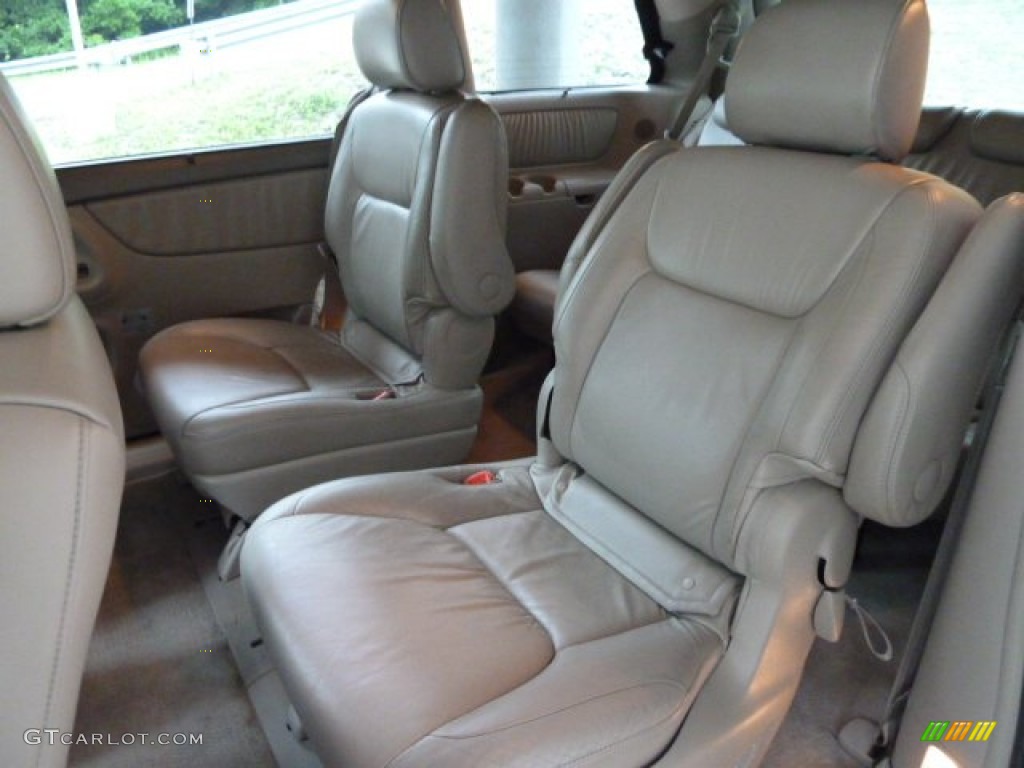 2005 Sienna XLE Limited AWD - Natural White / Taupe photo #10