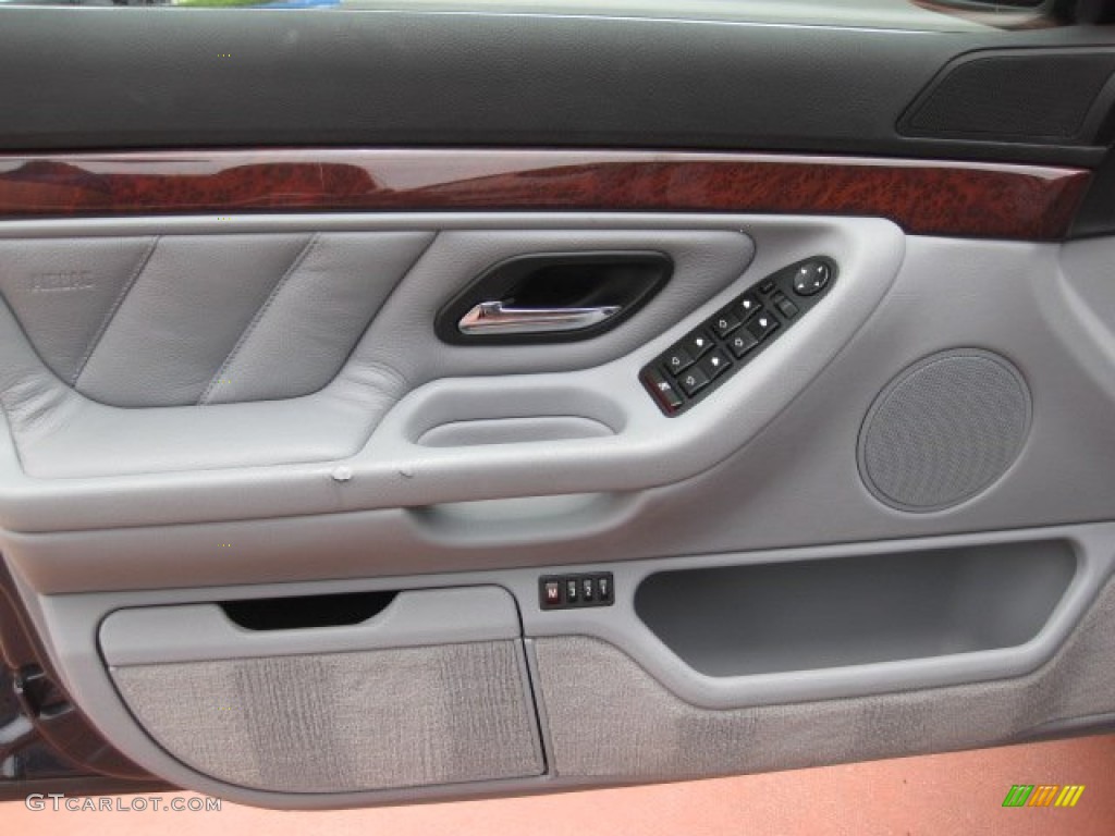 2001 BMW 7 Series 740i Sedan Grey Door Panel Photo #52233358