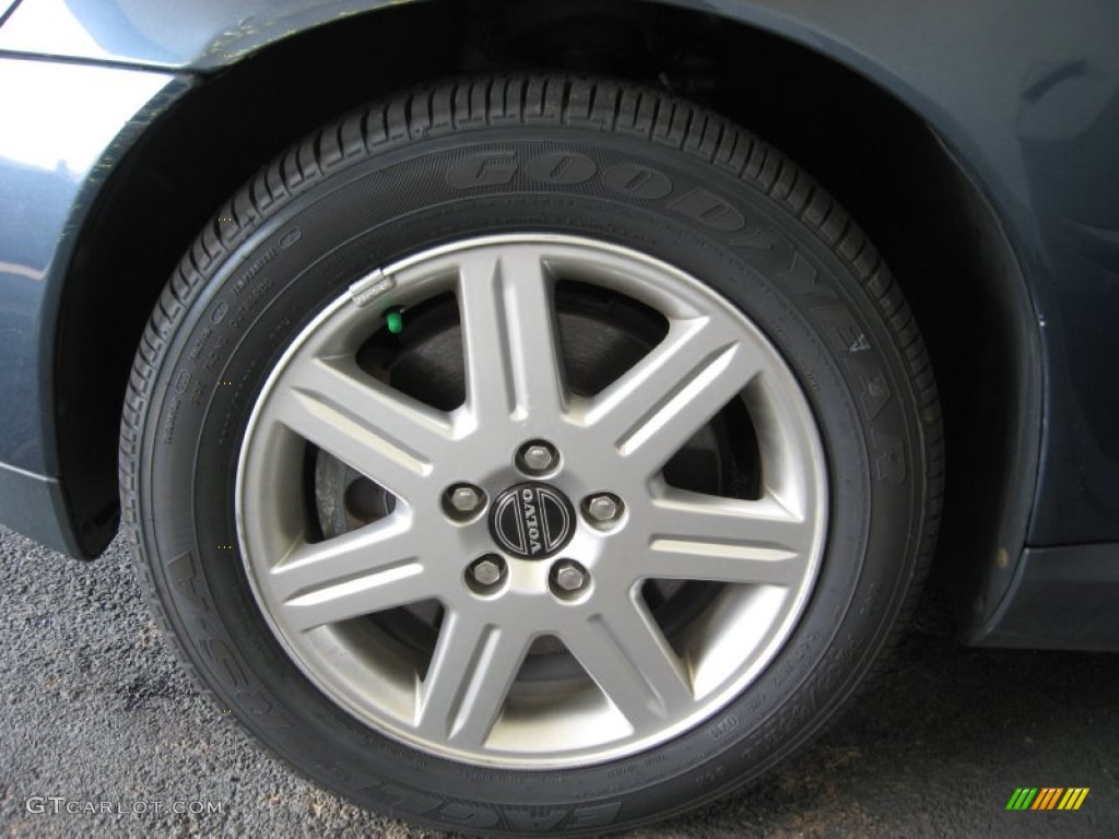 2005 Volvo S40 T5 Wheel Photos