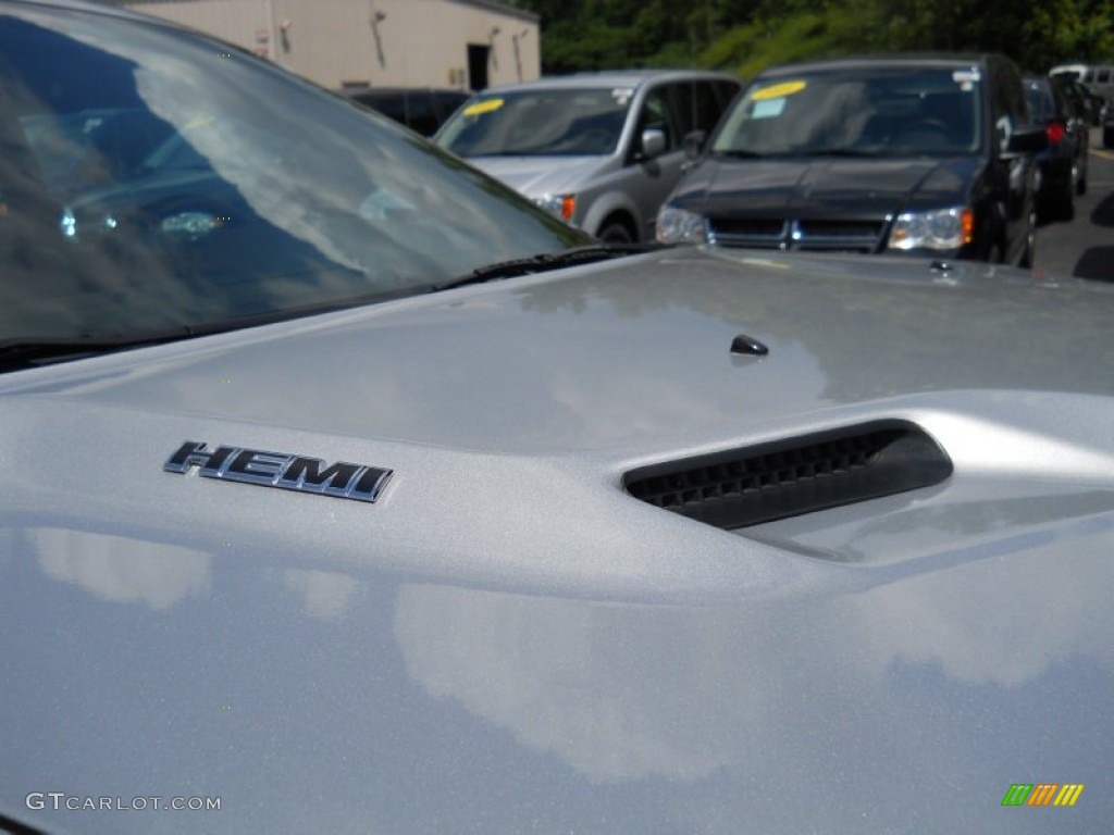 2009 Dodge Challenger R/T Marks and Logos Photo #52240234