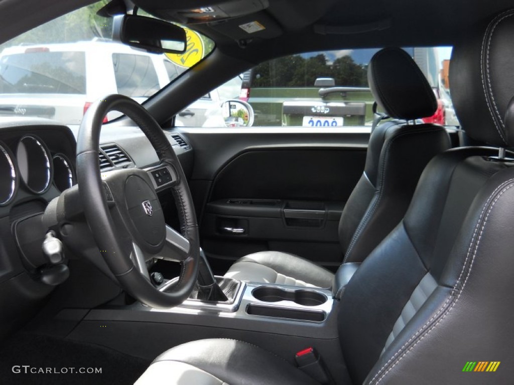 Dark Slate Gray Interior 2009 Dodge Challenger R/T Photo #52240297