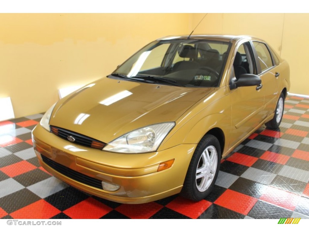 Jackpot Gold Metallic 2001 Ford Focus SE Sedan Exterior Photo #52240402